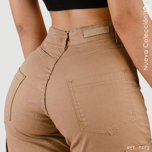 Pantalón Mom Fit Cargo Tiro Alto S7492