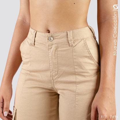 Pantalón Mom Jeans Cargo Tiro Alto S7496